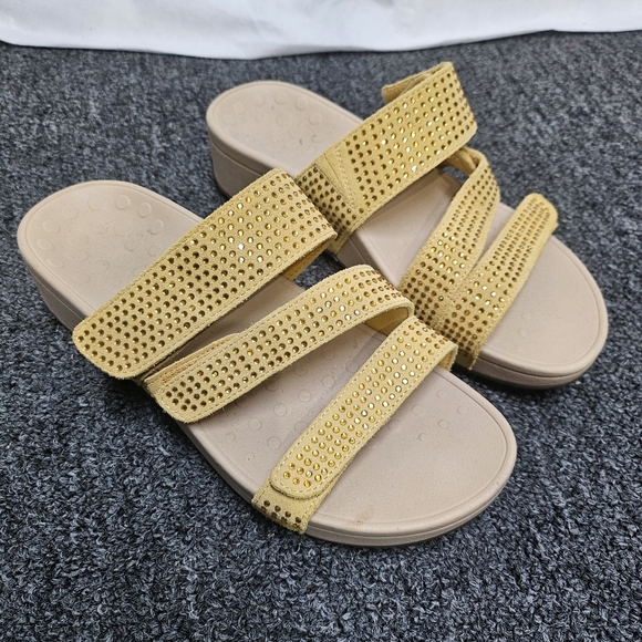 Vionic Alexis Podiatrist Designed Yellow Studded Adjustable Wedge Sandals Size 8 - Picture 1 of 5